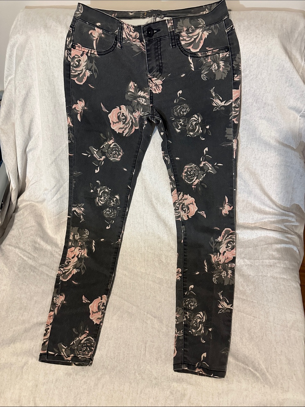 Buffalo Jeans by Buffalo Floral Skinny Jeans Waist 27 (4) Like New